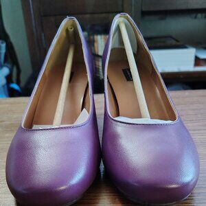 Array Brand | Purple Color | Leather | 1 inch Heels | Size 11W